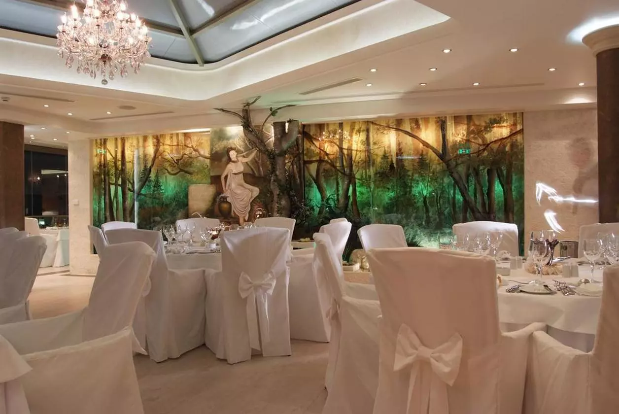 THEATHENINAN_SHABAVIZ (6).jpg